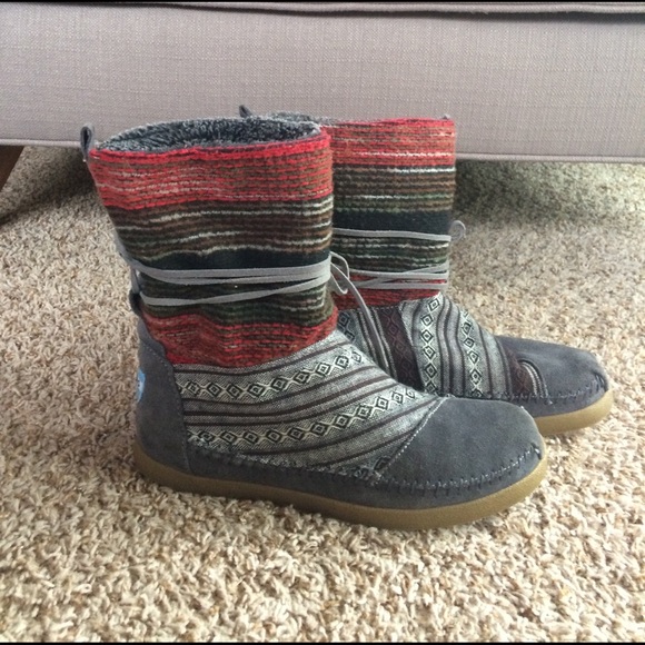 Toms Nepal Boot - Picture 2 of 4